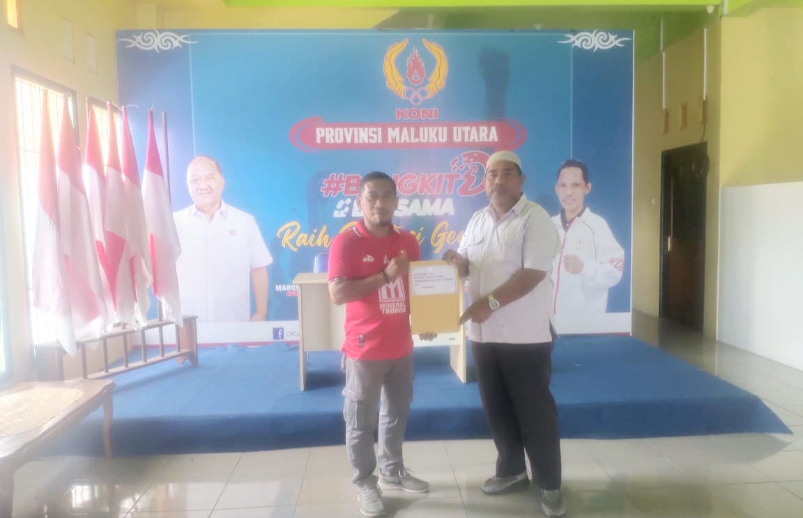 Penyerahan Surat Permohonan Pembatalan Hasil Musorkablub KONI Halsel Kepada KONI Provinsi Maluku Utara