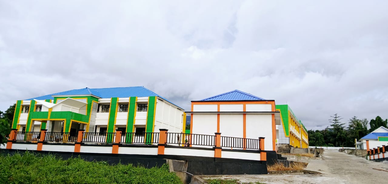 Bangunan Sekolah SMP Negeri Unggulan Saruma