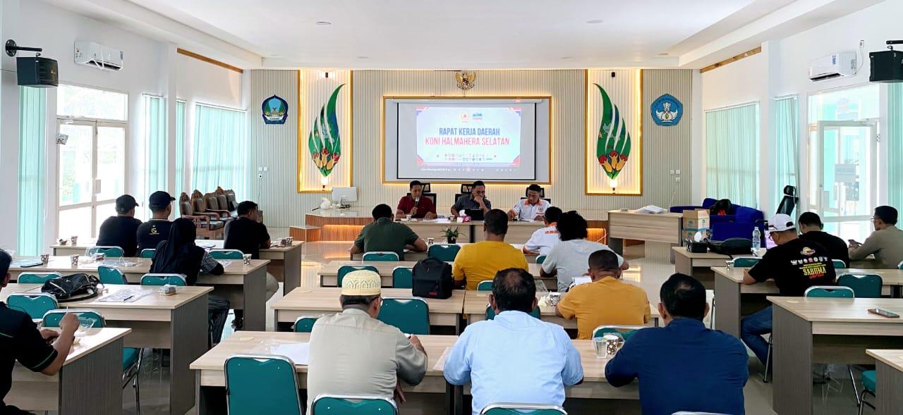Ketua KONI Halsel Pimpin Raker