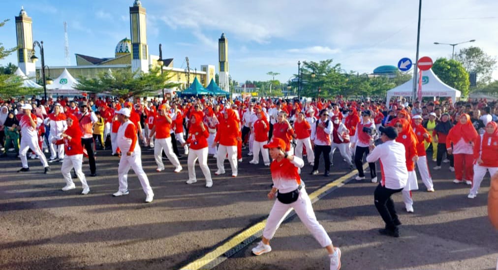 Senam Merah Putih di Kota Sofifi Malut