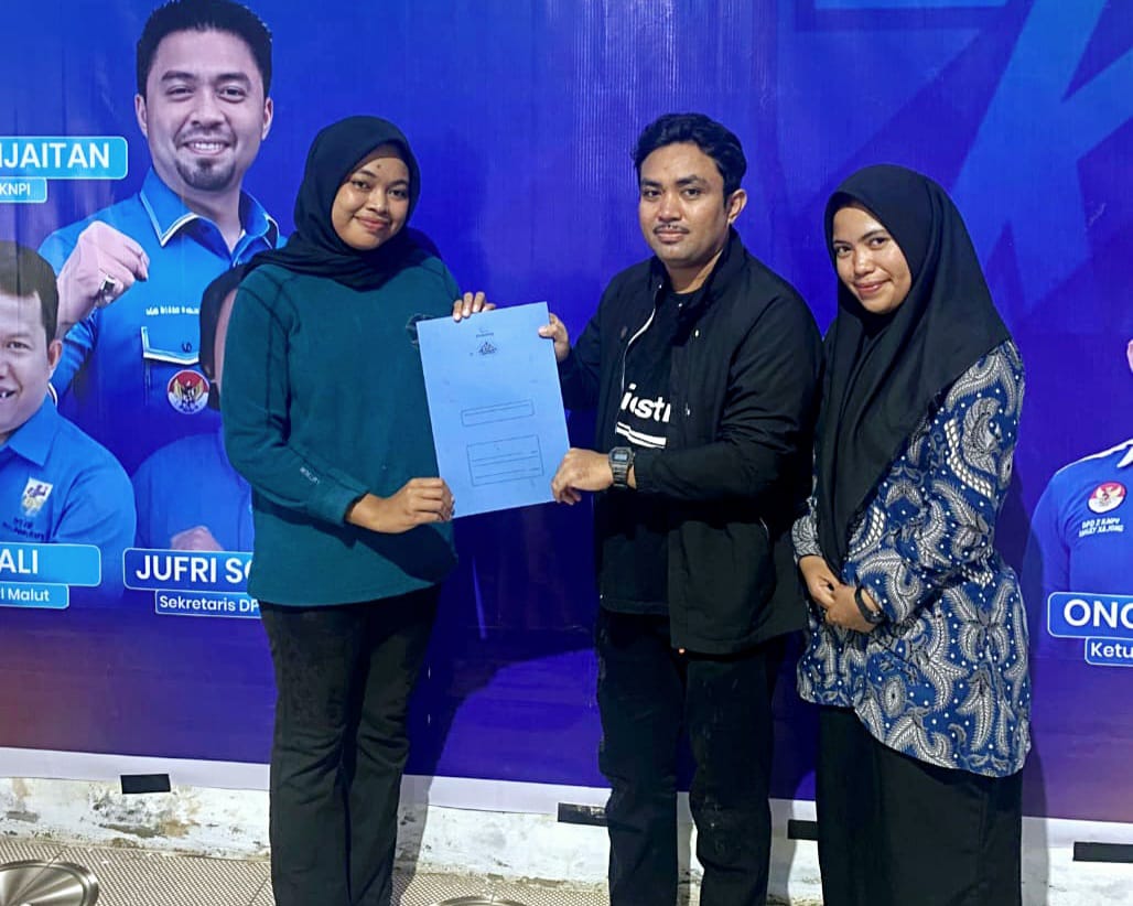 Pengambilan Formulir Balon Ketua Muhlis Usman S,Hut