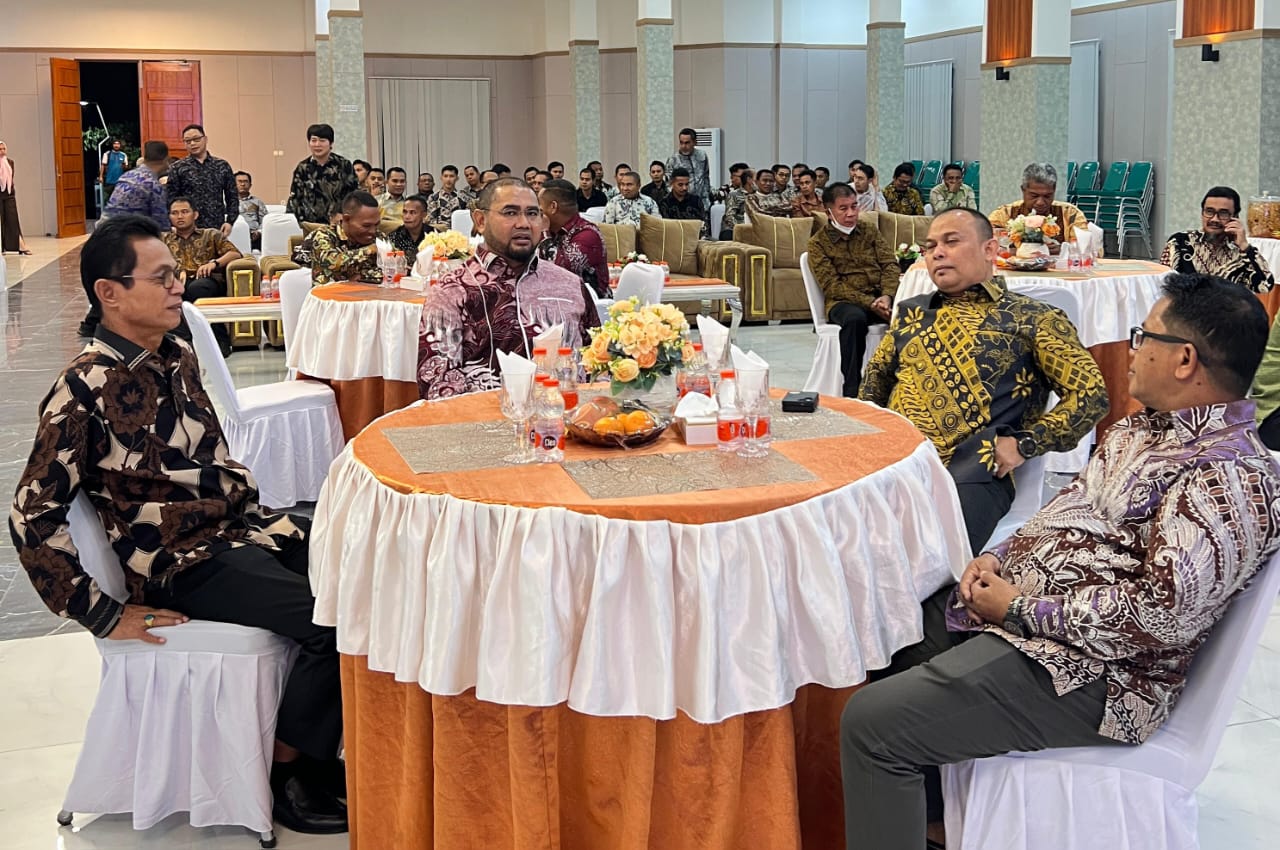 Bupati Bassam dan Kajari Halsel Dufuk Bersama