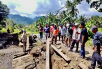 Kepal BPBD Halsel Bersama Sekda Tinjau Banjir di Desa Yaba
