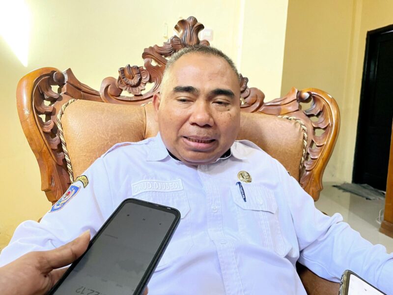 Kadis Nakertrans Halsel, Dr. Daud Djubedi, SH. LLM