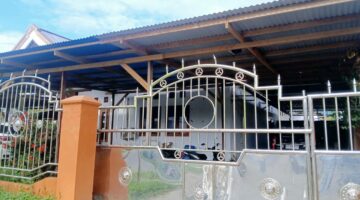 Sejumlah Mobil Milik Tong San Ongki Terparkir di Rumah Pribadi