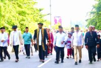 Ompu Datuk Sapanggala Bassam Kasuba bersama Sultan Bacan Dede Irsyad Maulana Sjah, Mengikuti Prosesi Adat Popas Lipu