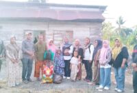 Keluarga Besar IKSN Halsel Kunjungi Keluarga Om Jaka