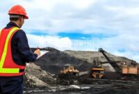 Ilustrasi Karyawan Perusahan Tambang