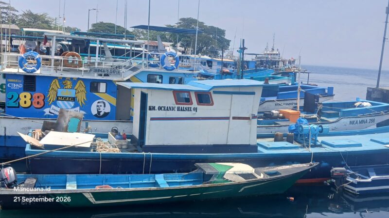 Kapal Pajeko Bantuan Dinas Perikanan Halsel Dibiarkan Terparkir di Pelabuhan Perikanan Panambang