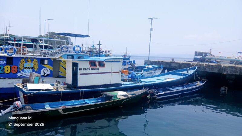 Pajeko Milik Dinas Perikanan Halsel Dibiarkan Parkir di Pelabuhan Perikanan Panamboang