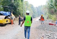Pekerjaan Jalan Lapen di Kecamatan Makian Barat